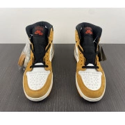 DB2889-700 Light Jordan High 1 Curry Element Gore-Tex 0627